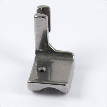 Лапка для промышленной швейной машины 36069 R 1/2 правая д/шнура