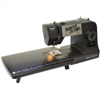 Швейная машина TOYOTA SUPER JEANS 15PE (со столиком)